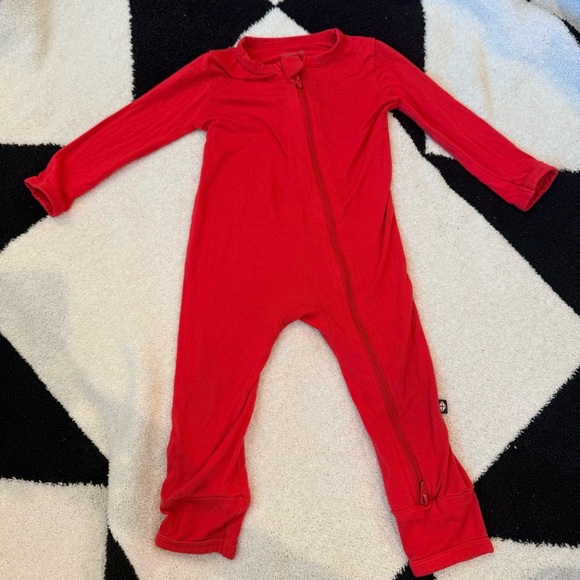 Kyte Baby Zipper Romper Red Bamboo 6-12 months Christmas PJS collection - Picture 7 of 10